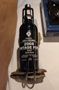 die Flasche wartet schon