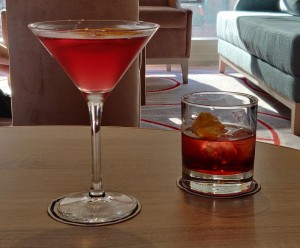 Abschiedscocktail - Cosmopolitan und Negroni
