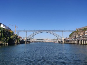 Einfahrt nach Porto
