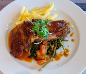 Spareribs mit BBQ-Soße