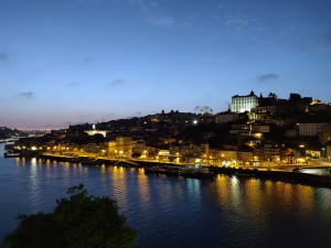 Porto bei Nacht