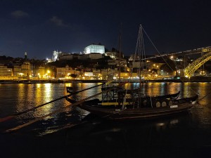 Porto bei Nacht