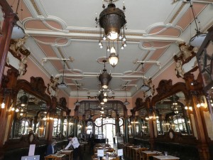 Majestic Café