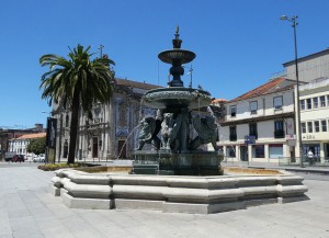 Fonte Leoes