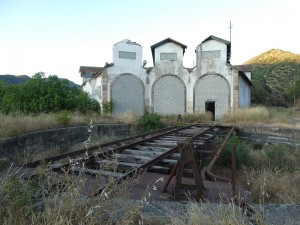 Lokschuppen mit Drehscheibe