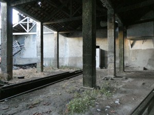 Lokschuppen mit Drehscheibe