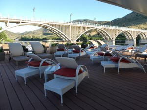 hinteres offenes Sonnendeck