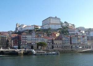 Einfahrt nach Porto