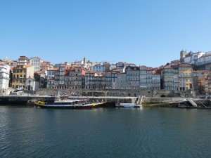 Einfahrt nach Porto