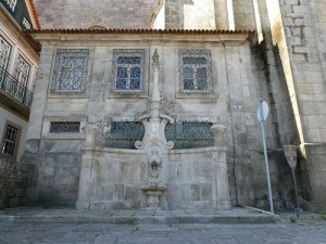 Brunnen an der Kathedrale