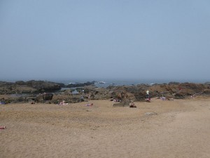 Strand im Nebel