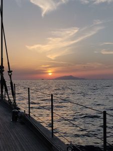 Sonnenuntergang hinter Ischia