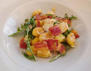 Gnocchi mit Gorgonzola und Speck