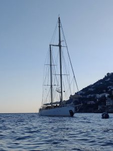 S.Y. Chronos bei Minori