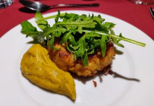 Crabcake mit Avocadocreme