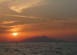 Sonnenuntergang hinter Ischia