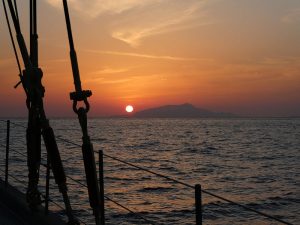 Sonnenuntergang hinter Ischia