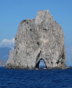 Fraglioni Felsen