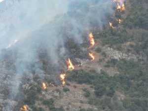 Feuer bei Positano