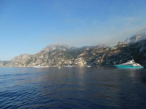 Feuer bei Positano