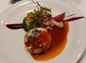 Gefülltes Hühnchen "Ballotine"