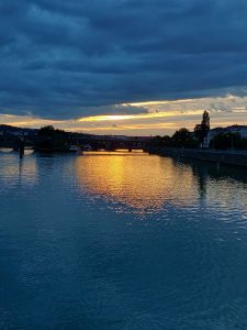 Sonnenuntergang bei der Schleuse Koblenz