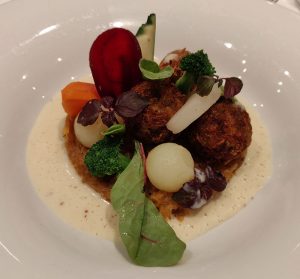 Knödel aus Linsen und Bohnen