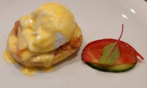 Egg Benedict mit Lachs