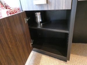 linker Unterschrank