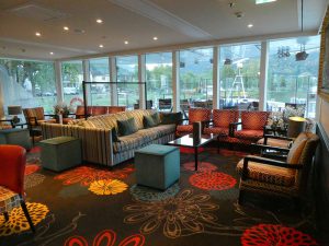 Strauss Bar & Lounge