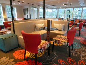 Strauss Bar & Lounge