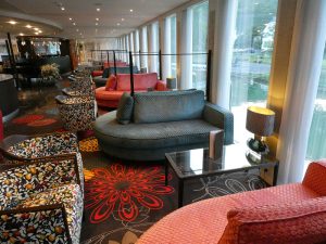 Strauss Bar & Lounge