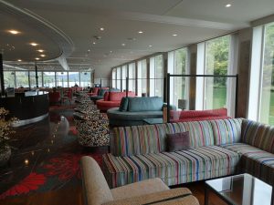 Strauss Bar & Lounge
