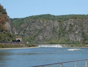 auf dem Rhein