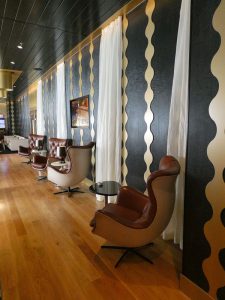 Casino & Lounge