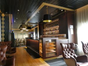 Casino & Lounge