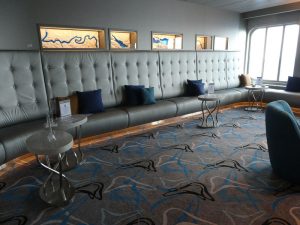 TUI Bar