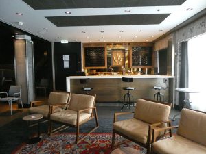 Studio Bar