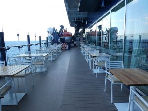 Tag & Nacht Bistro - Außenbereich