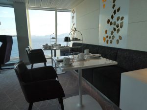 X-Lounge