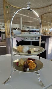 Frühstück in der X Lounge