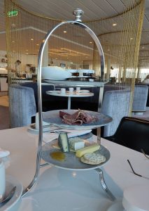 letztes Frühstück in der X Lounge