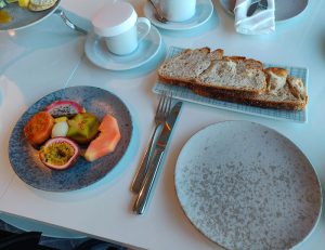 letztes Frühstück in der X Lounge
