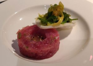 Thunfisch Tatar "Nikkei Style"