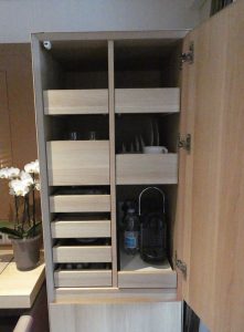 Küchenschrank