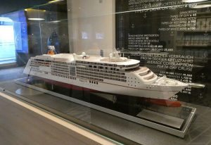 Cruise Sales Lounge
