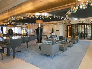 Piano Bar