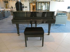 Piano Bar