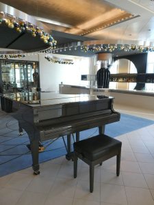 Piano Bar