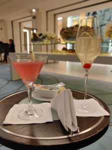 Cosmo und French 75